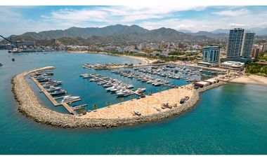 PentHouse Apartamento en Amoblado con vista al marina - 005R