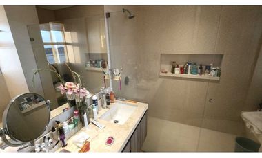 PentHouse Apartamento en Amoblado con vista al marina - 005R