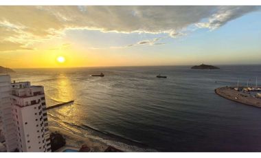 PentHouse Apartamento en Amoblado con vista al marina - 005R