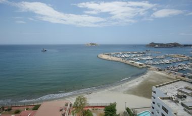 PentHouse Apartamento en Amoblado con vista al marina - 005R