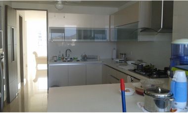 PentHouse Apartamento en Amoblado con vista al marina - 005R