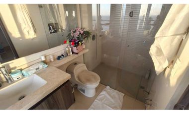 PentHouse Apartamento en Amoblado con vista al marina - 005R