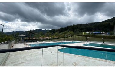 Apartamento para la venta en unidad cerrada en el retiro