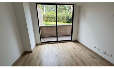 Apartamento para la venta en unidad cerrada en el retiro