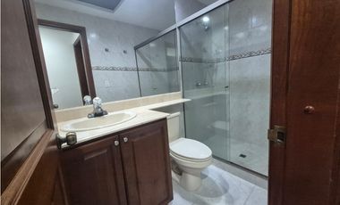 Hermosa casa en venta El Poblado - El Tesoro (JS)