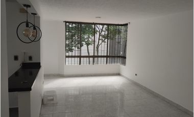 ARRIENDO APARTAMENTO EN EL SECTOR DE LA CIRCUNVALAR COD 9730890
