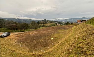 Venta lote campestre en Guarne unidad cerrada con explanación