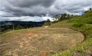 Venta lote campestre en Guarne unidad cerrada con explanación