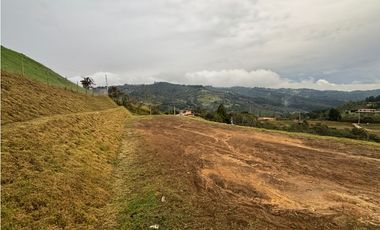 Venta lote campestre en Guarne unidad cerrada con explanación