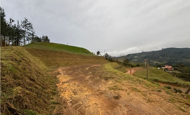 Venta lote campestre en Guarne unidad cerrada con explanación