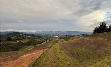 Venta lote campestre en Guarne unidad cerrada con explanación