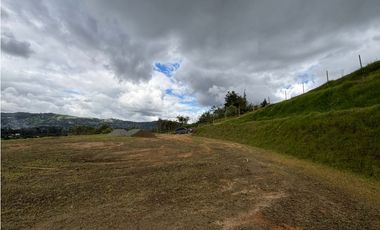 Venta lote campestre en Guarne unidad cerrada con explanación