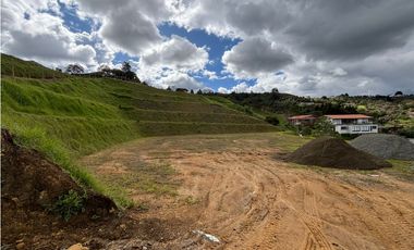 Venta lote campestre en Guarne unidad cerrada con explanación