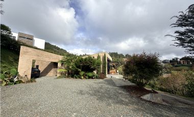 Casa Campestre en Arriendo, Alto de Palmas, Envigado 250 m2