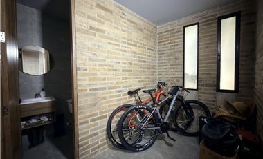 Casa Campestre en Arriendo, Alto de Palmas, Envigado 250 m2