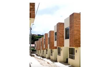 VENDO CASA EN CONJUNTO RESIDENCIAL EL TEJAR IPIALES