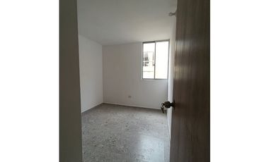 SE ARRIENDA HERMOSO Y AMPLIO APTO EN COLINA CAMPESTRE/CARRIZAL