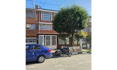 VENDO CASA EN BOGOTA LOCALIDAD PUENTE ARANDA BARRIO PONDEROSA