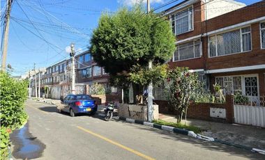 VENDO CASA EN BOGOTA LOCALIDAD PUENTE ARANDA BARRIO PONDEROSA