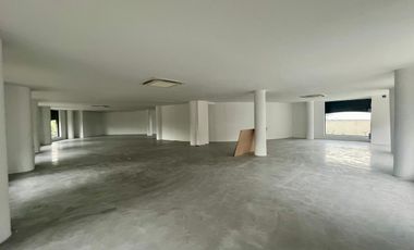 Alquiler Local Comercial en centro comercial en ciudad jardin, Sur