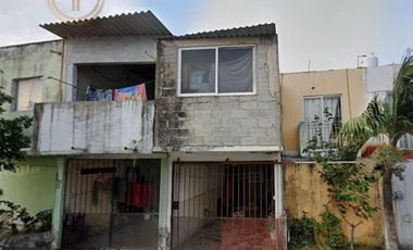 Casa en Venta a 20 min de Aeropuerto Internacional Minatitlán.