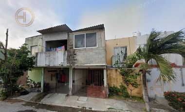 Casa en Venta a 20 min de Aeropuerto Internacional Minatitlán.