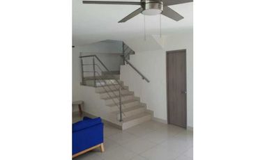 ALQUILO CASA AMOBLADA EN LA CHORRERA COSTA VERDE ROLLING HILLS 3R