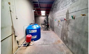 ALQUILO CASA SEMIAMOBLADA EN LA CHORRERA ALTOS ARAGUANEY 3R