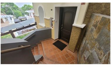 Tucan Country Club - Casa Tipo Town House - Cocoli !!