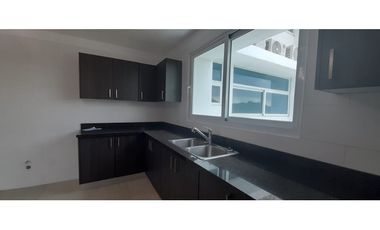 CONDADO DEL REY / PH COUNTRY HEIGHTS / 170M / 3 HABITACION / 2 PARKING