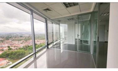 OFICINA EN COSTA DEL ESTE ASEGURADORA  ANCON CON DIVISIONES 123M2