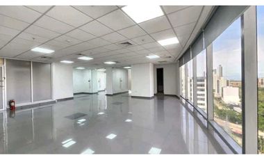 OFICINA EN COSTA DEL ESTE ASEGURADORA  ANCON CON DIVISIONES 123M2