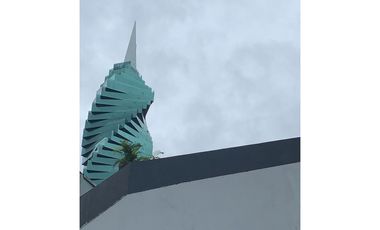 OFICINA / REVOLUTION  F & F TOWER / CALLE 50 / 188M / DIVISIONES