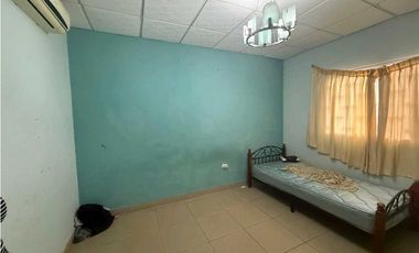 ALQUILER DE CASA EN ALGARROBOS 3R