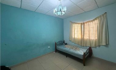 ALQUILER DE CASA EN ALGARROBOS 3R