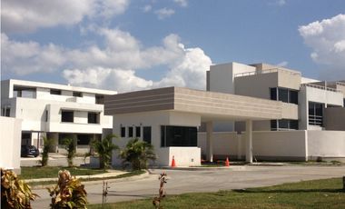 COSTA SUR / COSTA SUR VILLAGE / 258M / 3 HABITACION / 3 NIVELES YG