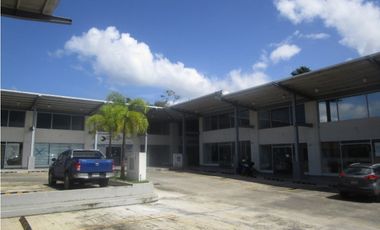 LOCAL COMERCIAL / PLAZA MILLA 8 / CON MEZZANINE / 190M / VACIO