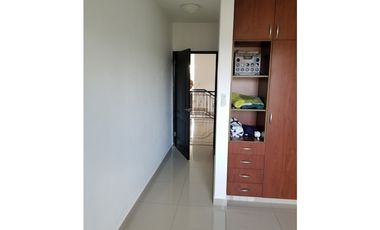 COSTA SUR / VILLA VALENCIA / 369M / 4 HABITACION / 2 NIVELES / PISCINA