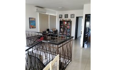 COSTA SUR / VILLA VALENCIA / 369M / 4 HABITACION / 2 NIVELES / PISCINA