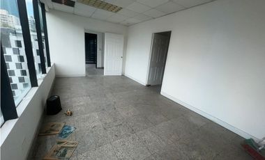 OFICINA / CALLE 50 / PH GLOBAL PLAZA / 500M / CON DIVISIONES