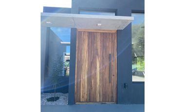 CASA EN VENTA EN COSTA ESMERALDA-RESIDENCIAL I 653