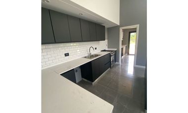 CASA EN VENTA EN COSTA ESMERALDA-RESIDENCIAL I 653