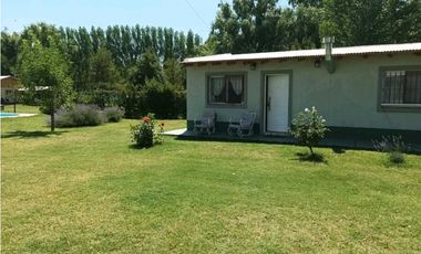 Excelente propiedad en venta 2 casas , con pileta y quincho. Tunuyán