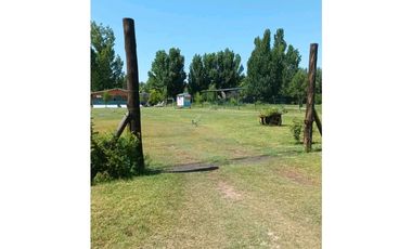 Excelente propiedad en venta 2 casas , con pileta y quincho. Tunuyán