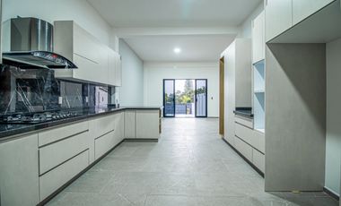 Casa en Privada en Burgos Temixco - M2AI-911-Cp