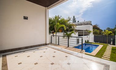 Casa en Privada en Burgos Temixco - M2AI-911-Cp