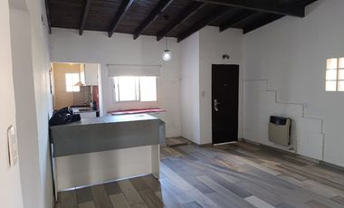 Departamento Tipo Casa en alquiler en Merlo Norte