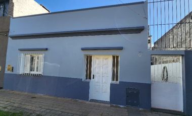 Casa PH en alquiler en Caseros