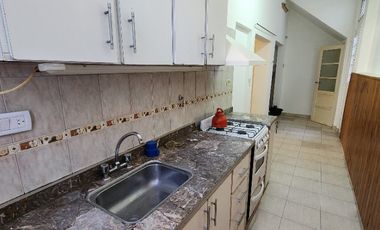 Casa PH en alquiler en Caseros