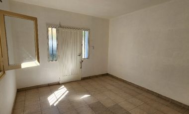 Casa PH en alquiler en Caseros